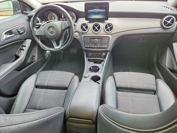 2017 MERCEDES-BENZ GLA GLA250-4M