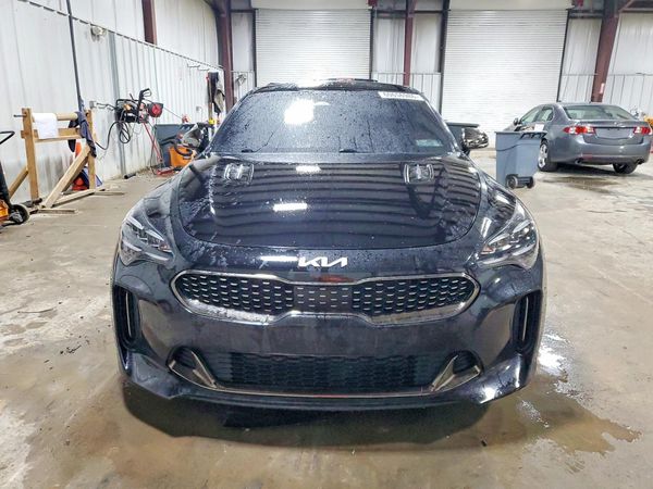 2022 KIA STINGER GT-Line