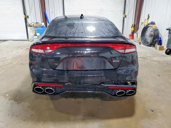 2022 KIA STINGER GT-Line
