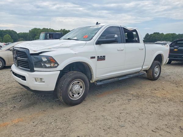 2017 RAM 2500 SLT CREW CAB 4X4