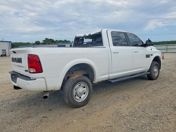 2017 RAM 2500 SLT CREW CAB 4X4