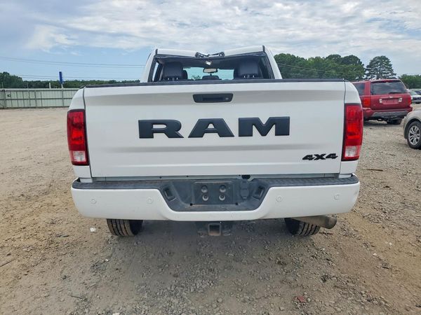 2017 RAM 2500 SLT CREW CAB 4X4