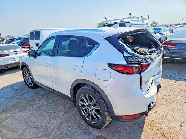 2019 MAZDA CX-5 Signature