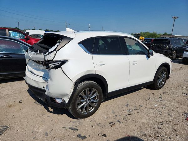 2019 MAZDA CX-5 Signature