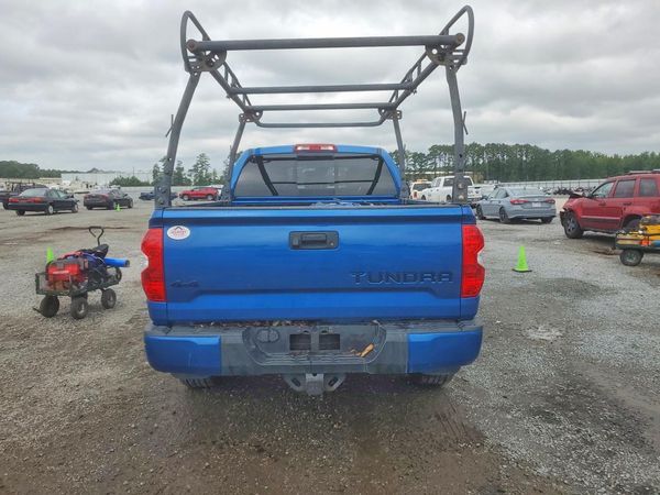 2018 TOYOTA TUNDRA SR/SR5