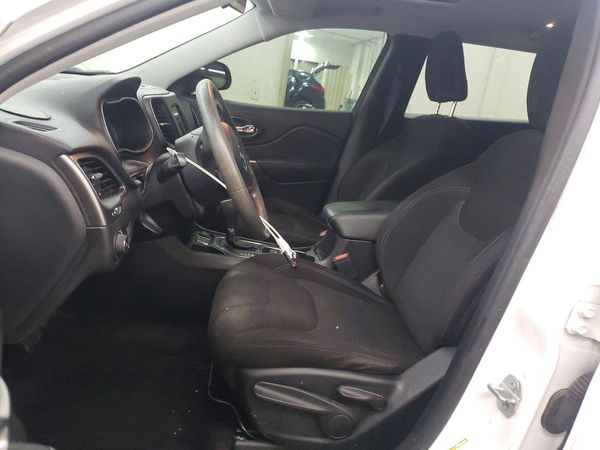 2019 JEEP CHEROKEE LATITUDE FWD
