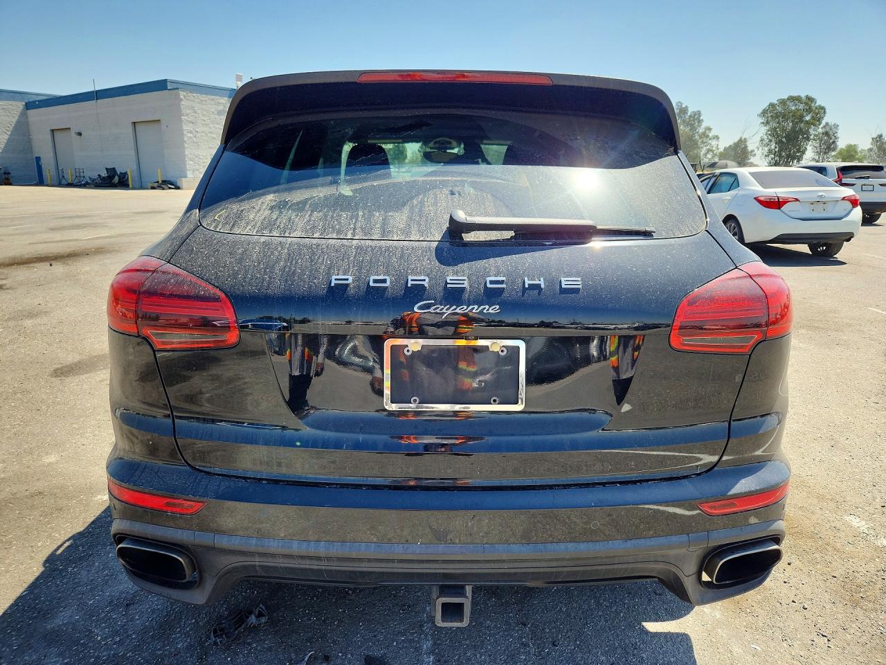 2016 PORSCHE CAYENNE
