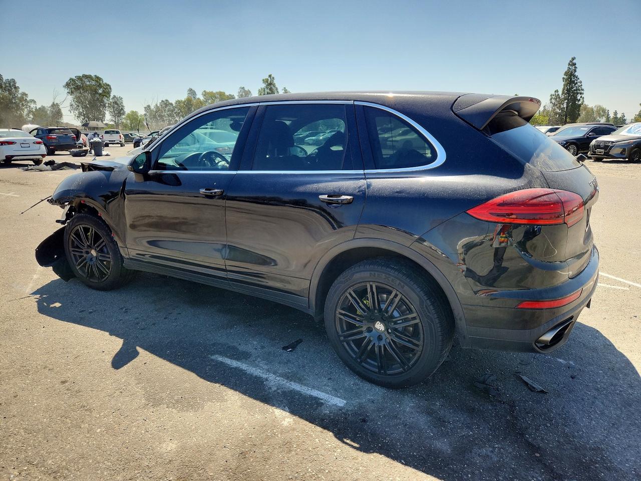2016 PORSCHE CAYENNE