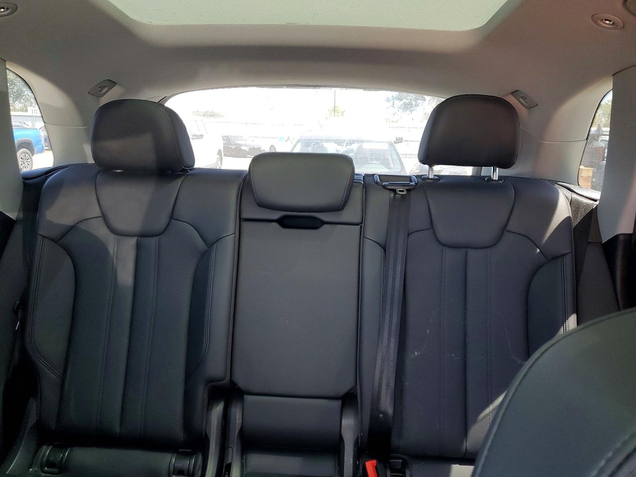 2018 AUDI Q5 quattro Premium Plus