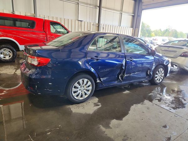 2012 TOYOTA COROLLA