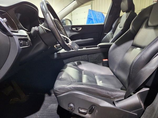 2018 VOLVO XC60