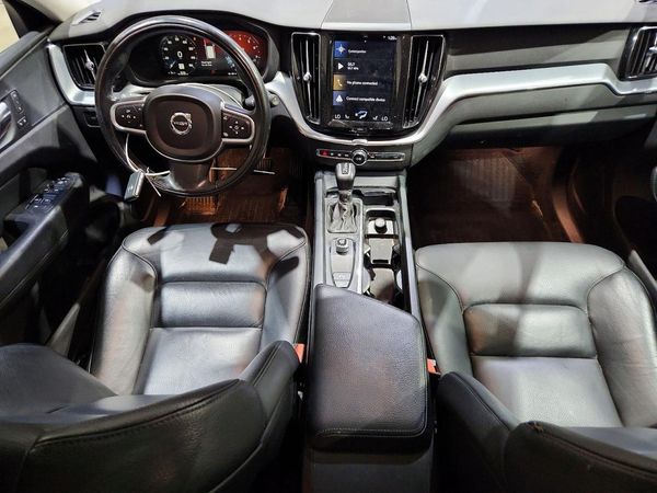 2018 VOLVO XC60