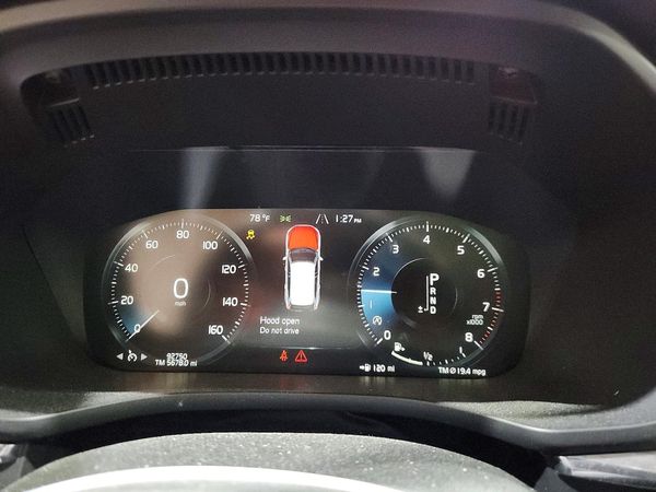 2018 VOLVO XC60