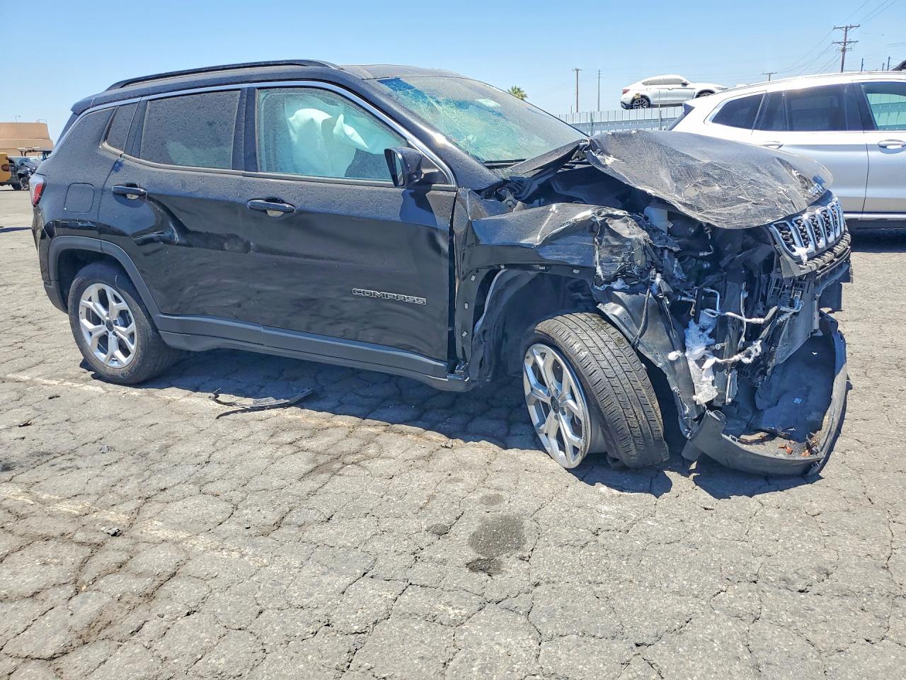 2025 JEEP COMPASS North, Latitude