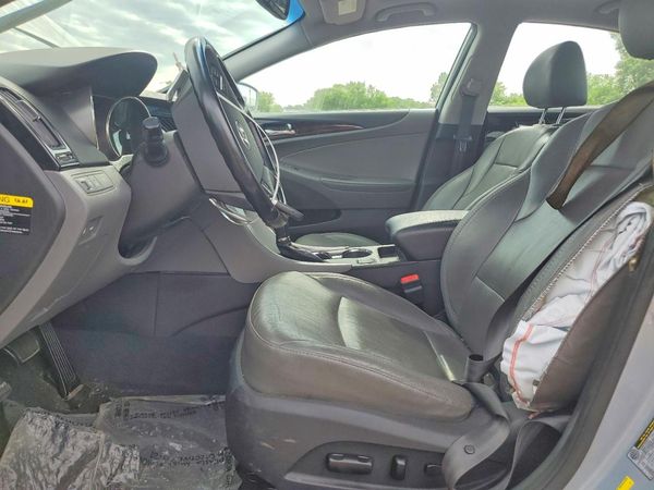 2012 HYUNDAI SONATA
