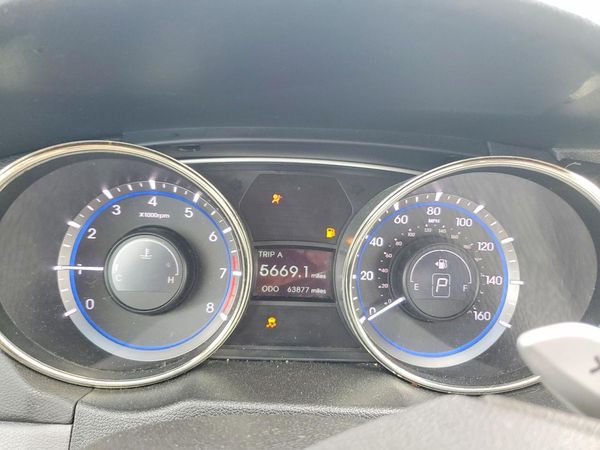 2012 HYUNDAI SONATA