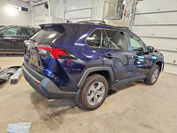 2025 TOYOTA RAV4 XLE — PSRA