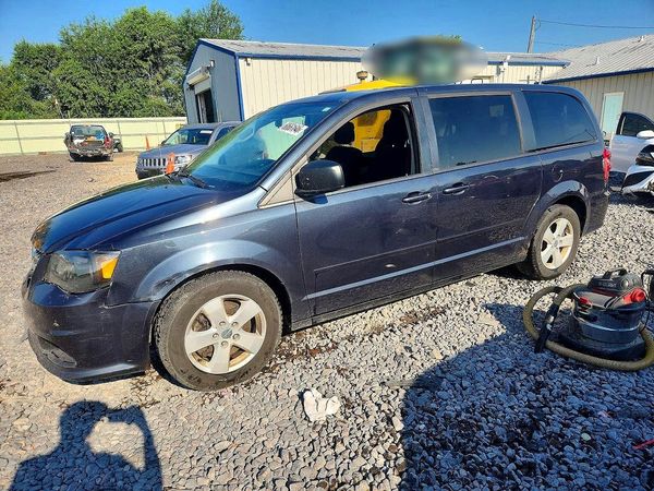 2013 DODGE GRAND CARAVAN SE
