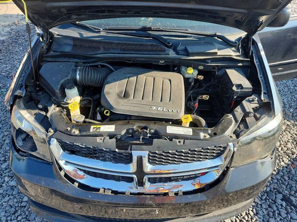 2013 DODGE GRAND CARAVAN SE