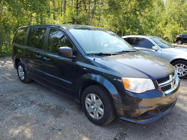 2013 DODGE GRAND CARAVAN SE