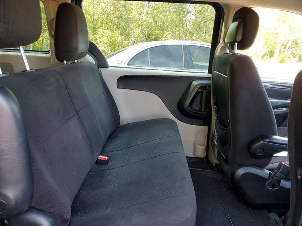 2013 DODGE GRAND CARAVAN SE
