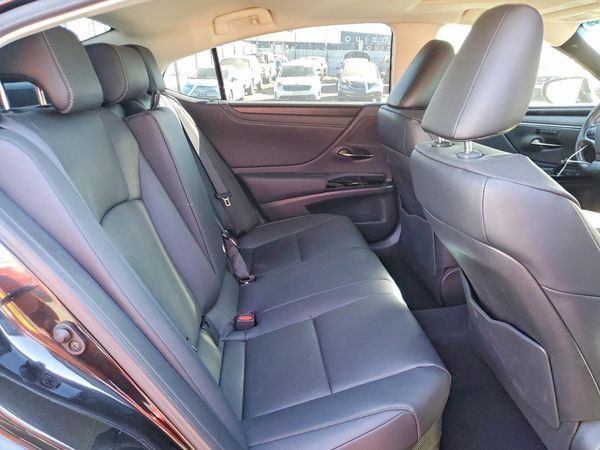 2025 LEXUS ES 300H 300h Premium