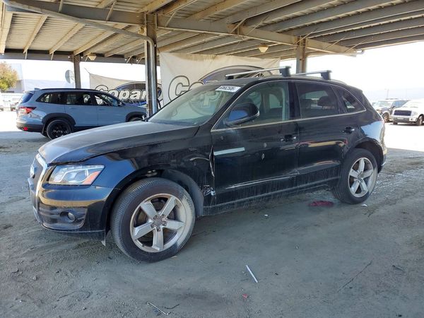 2012 AUDI Q5 Premium Plus