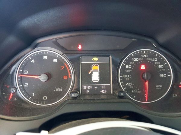 2012 AUDI Q5 Premium Plus