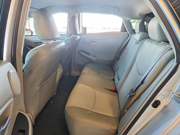 2015 TOYOTA PRIUS