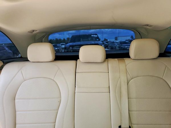 2022 MERCEDES-BENZ GLC GLC300