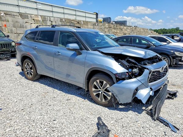 2024 TOYOTA HIGHLANDER