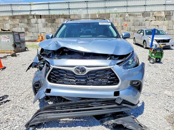 2024 TOYOTA HIGHLANDER