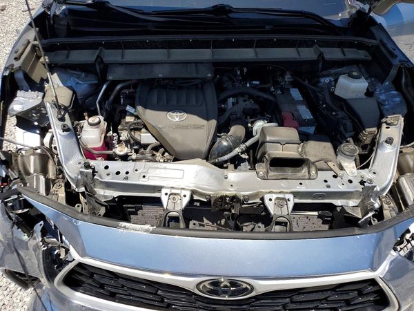 2024 TOYOTA HIGHLANDER
