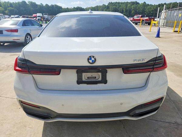 2021 BMW 740