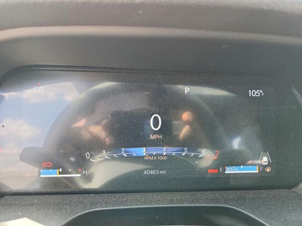 2025 JEEP GRAND CHEROKEE Laredo, Altitude