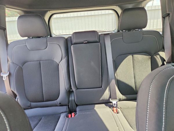 2025 JEEP GRAND CHEROKEE Laredo, Altitude
