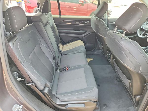 2023 JEEP GRAND CHEROKEE L LAREDO 4X4