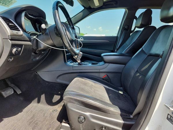 2021 JEEP GRAND CHEROKEE LAREDO 4X2
