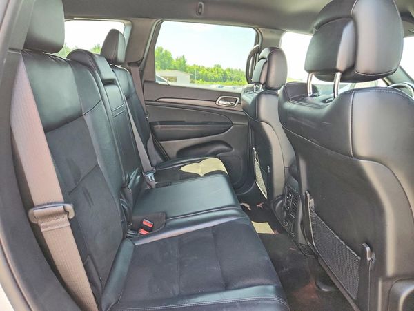 2021 JEEP GRAND CHEROKEE LAREDO 4X2