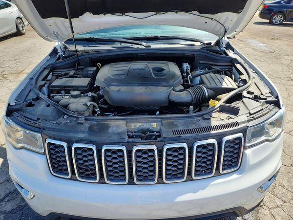 2021 JEEP GRAND CHEROKEE LAREDO 4X2