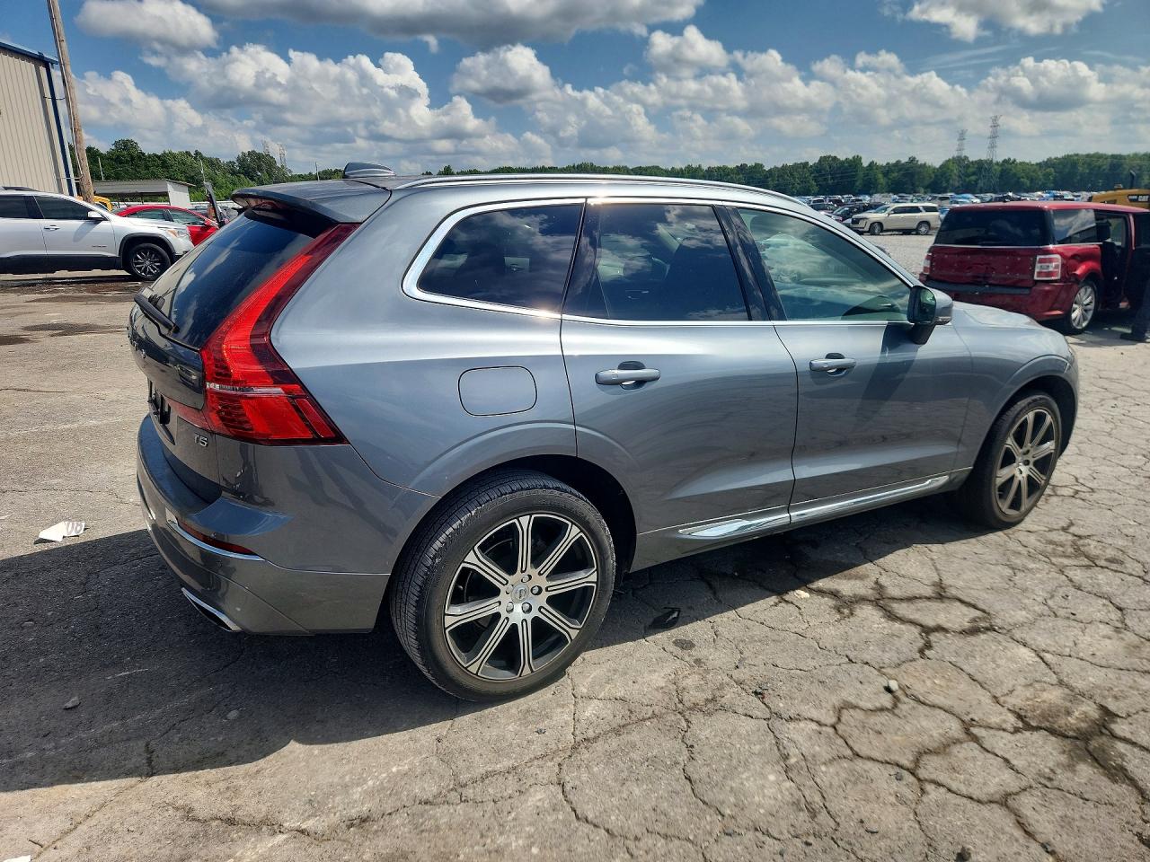2021 VOLVO XC60 Inscription