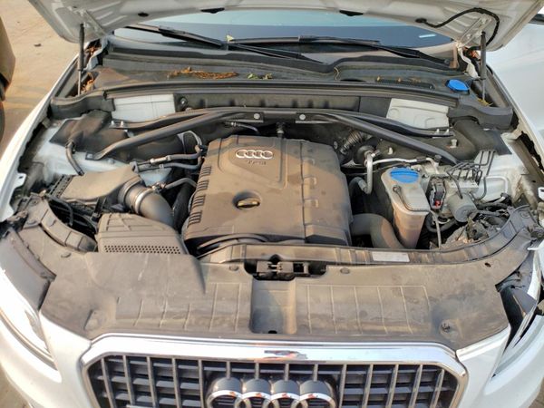 2017 AUDI Q5 quattro Premium Plus