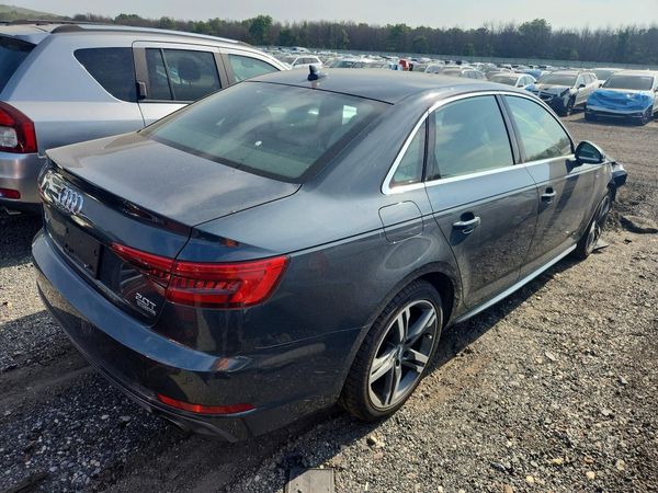 2017 AUDI A4 quattro Prestige