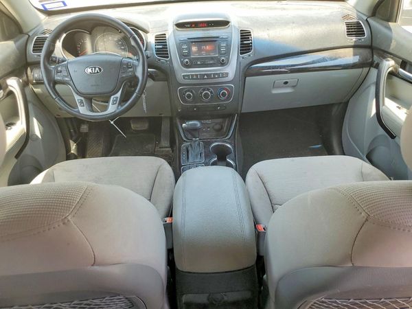 2014 KIA SORENTO Base/ LX