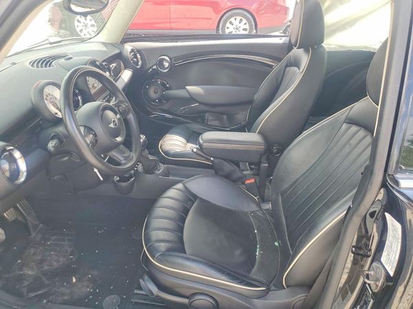 2012 MINI COOPER