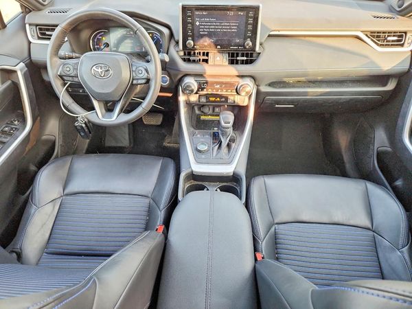 2021 TOYOTA RAV4 XSE HV
