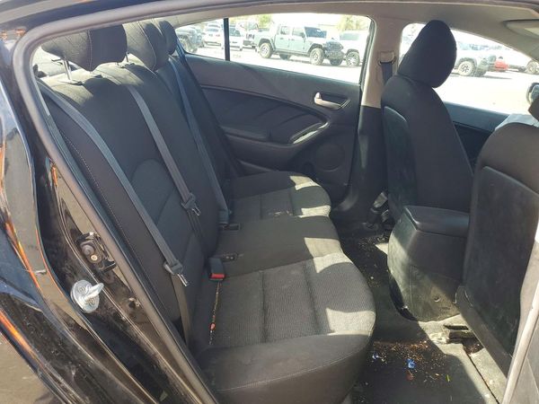 2017 KIA FORTE LX Base