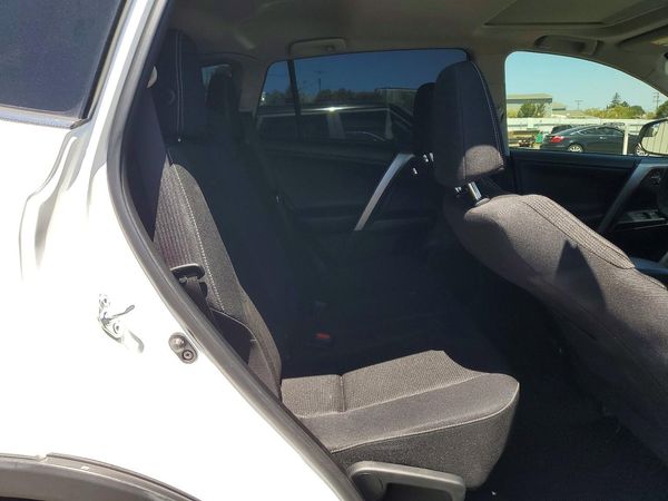 2016 TOYOTA RAV4 XLE (M Grade)