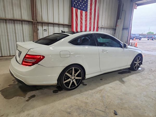 2015 MERCEDES-BENZ C C250