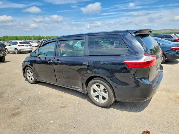 2017 TOYOTA SIENNA L